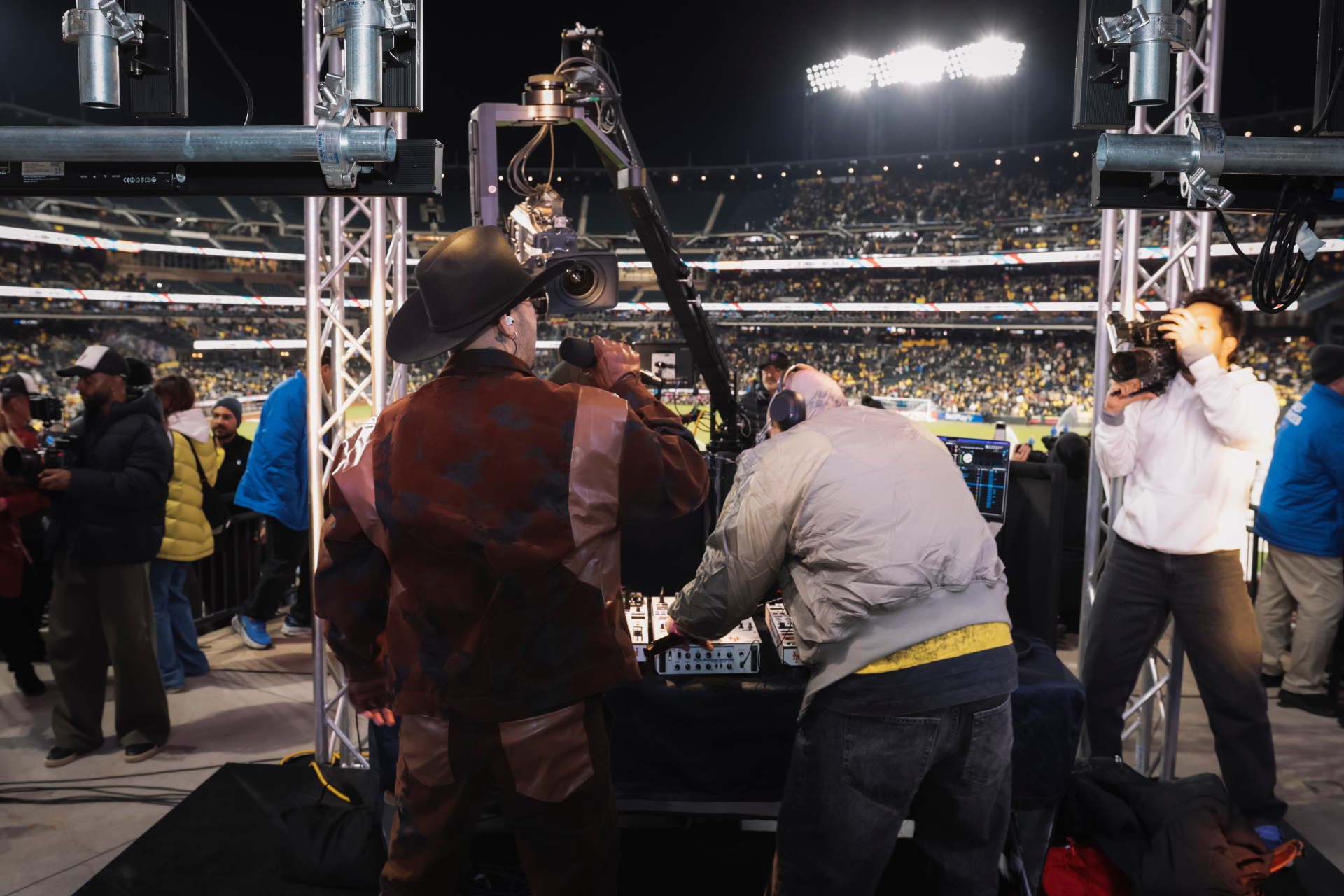 Heider Gonzalez halftime show — Colombia vs Australia at Citi Field, New York, NY, Nov 18, 2025